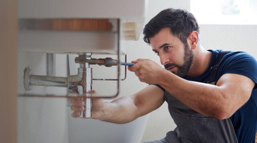 Sink pipe leak repair in Smithfield, KY